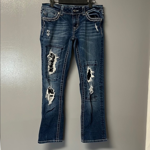 MISS ME DISTRESSED JEANS BLACK STONE INSERTS SKULL BUTTONS 30 X29 CAPRI - Picture 1 of 11